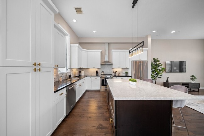 Photo - 1603 Holly St