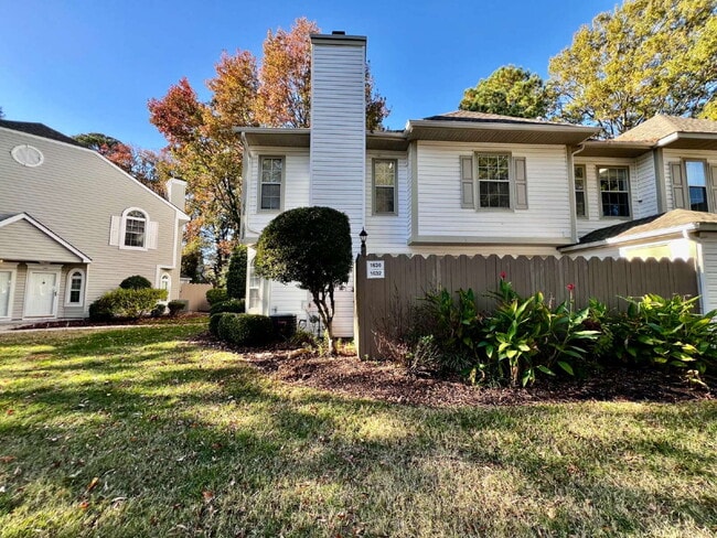 Photo - Beautiful 2-Bedroom End Unit Townhome in Ocean Lakes!