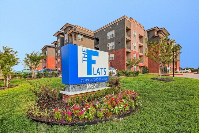 Photo - Flats at Frankford Station Apartments