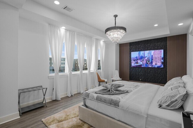 Photo - 6415 Bowling Green St