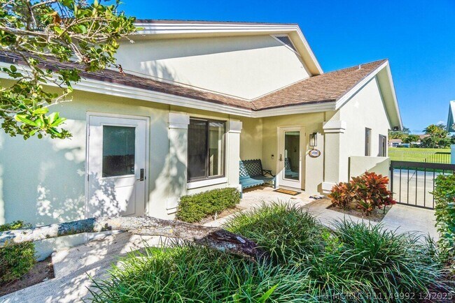 Photo - 247 River Park Dr