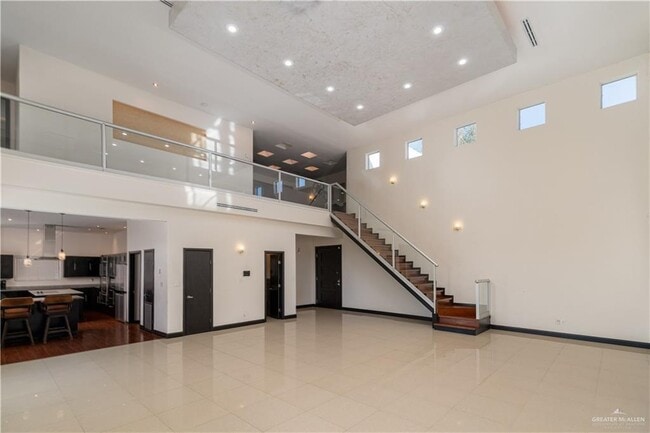 Photo - 19 S 48th St