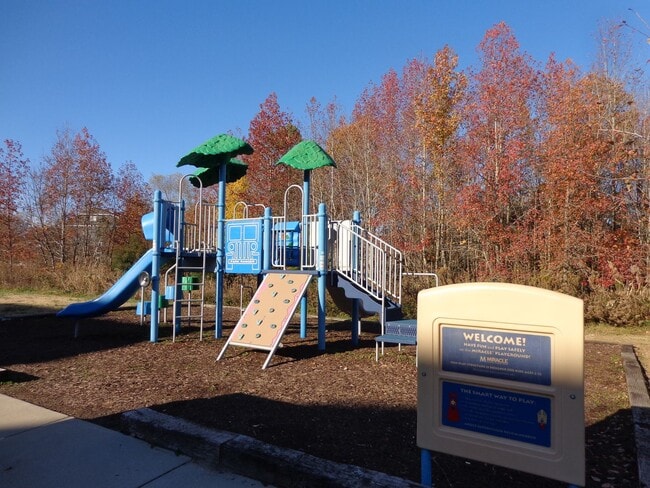 Photo - REUNION CONDOMINIUMS