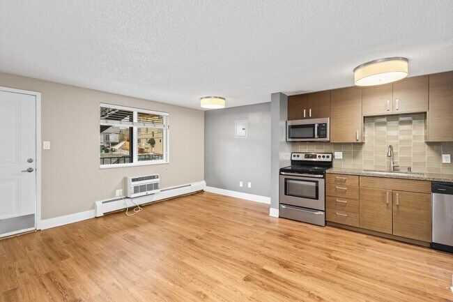 Photo - Pearl Apartments