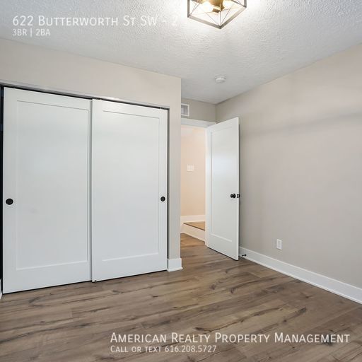 Photo - 622 Butterworth St SW Unit 2