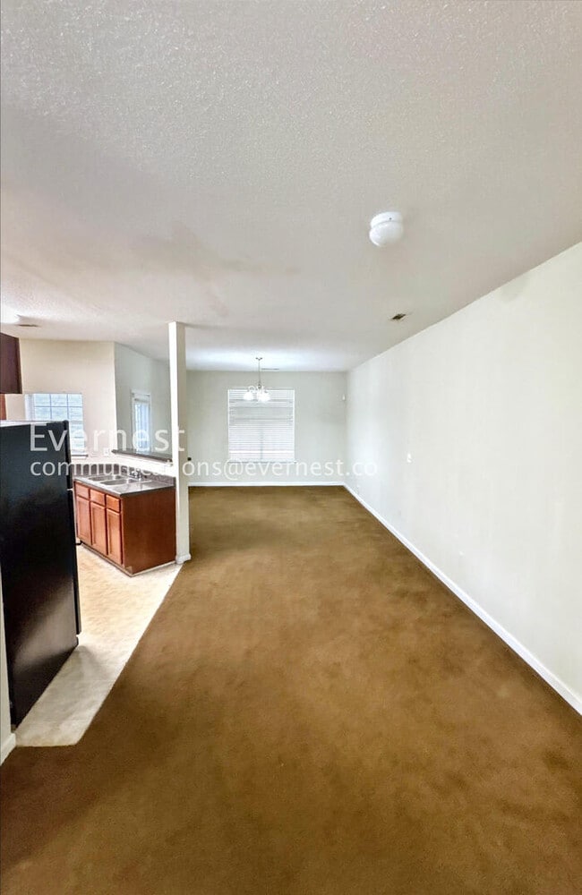 Photo - 7688 Creekside Ln