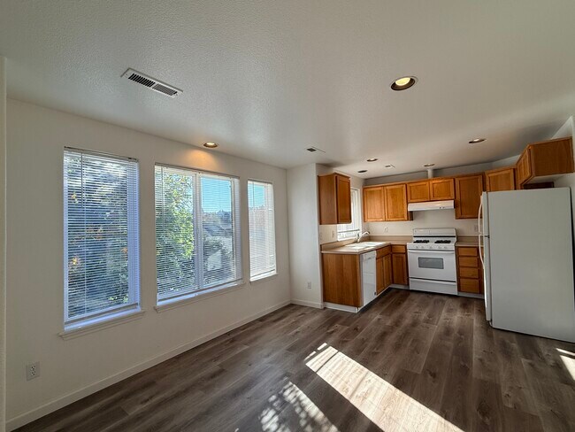 Photo - 1545 Fircrest Ct SE