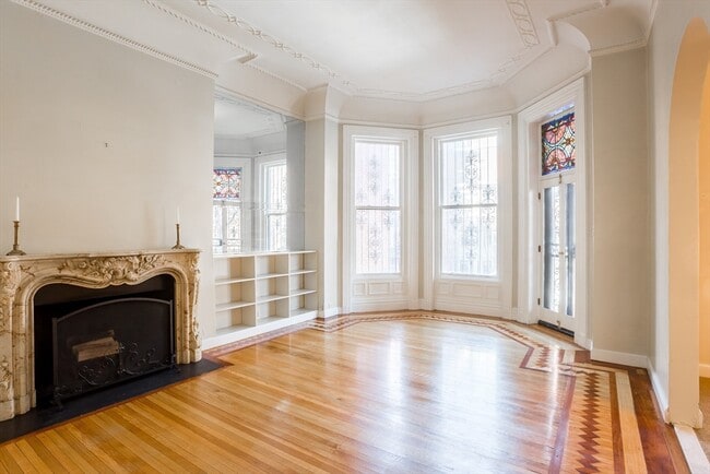 Photo - 327 Commonwealth Ave Unidad 2