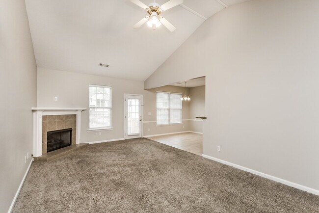 2331 Temple View Ct