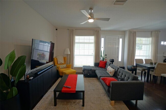 Photo - 115 N Arrawana Ave