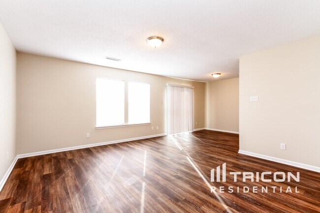 Photo - 10975 Walnut Grove Bend