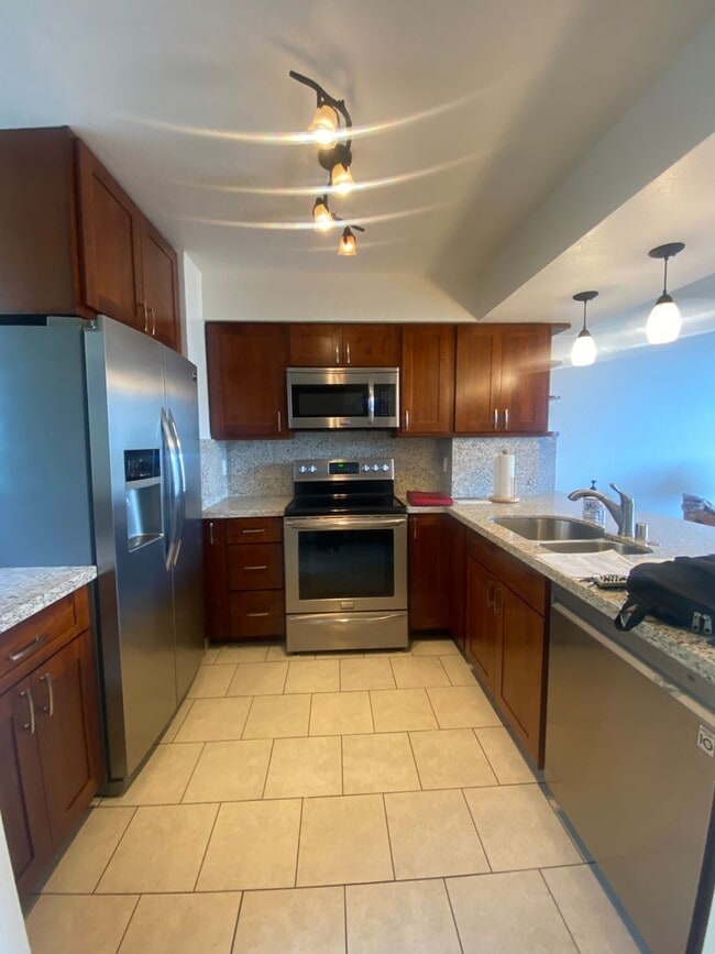 Makaha Valley Towers Fully Furnished. 1 Be... - Makaha Valley Towers Fully Furnished. 1 Be... House