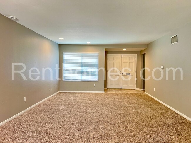 Photo - 1426 Kingston Dr