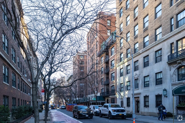 Photo - Carnegie Hill