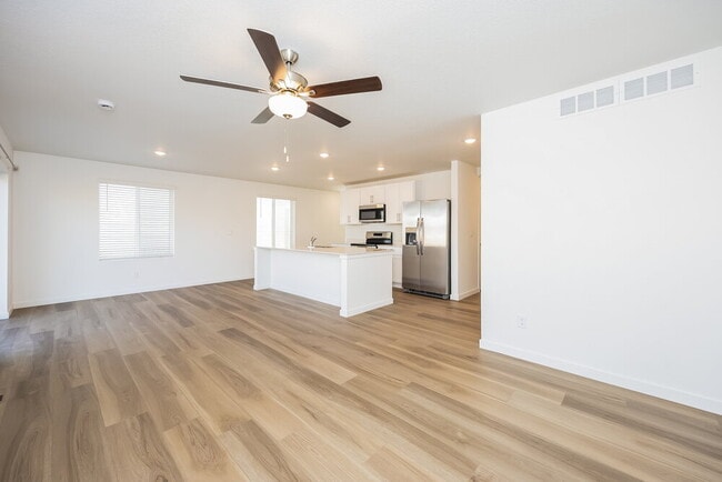 Photo - 8954 Blue Feather Lp