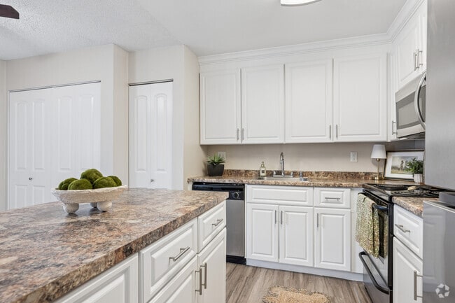 The Sunnyvale - 2BR, 1BA - 1,170SF - Kitchen