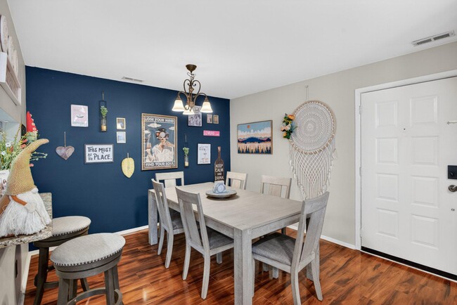 Photo - 5109B Aberdeen Dr