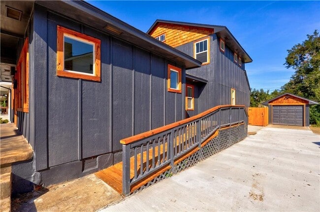 Photo - 3 Bed 2.5 Bath 1 Car Garage Built New 2021 in Gatewood Addition