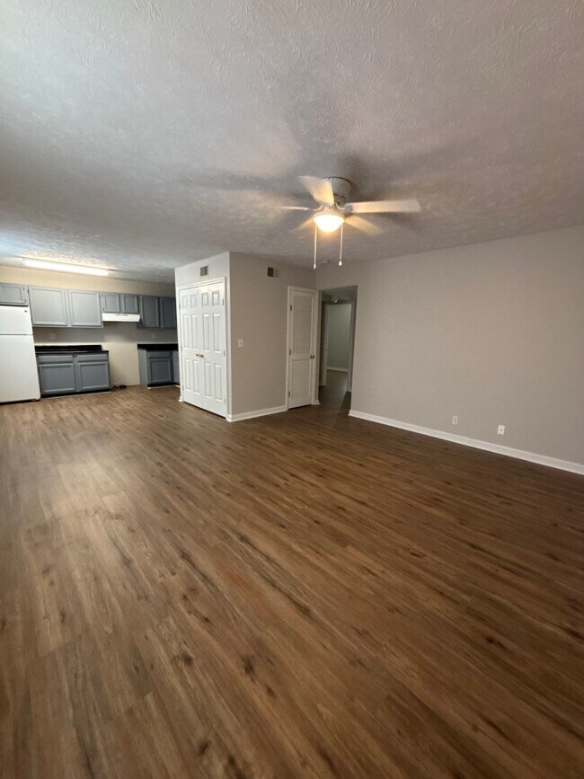 Photo - 5180 Keegan Way