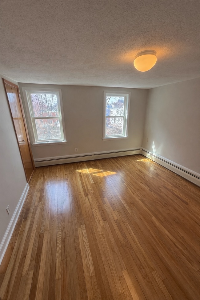 Photo - 22 8th St Unit 3