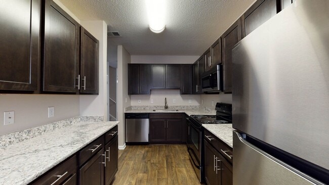 Building Photo - Avalon Peaks Rental