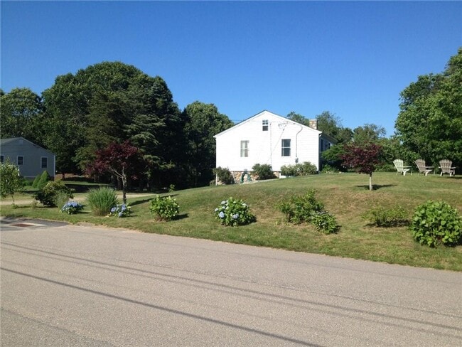 Building Photo - 7 Cattail Dr Rental