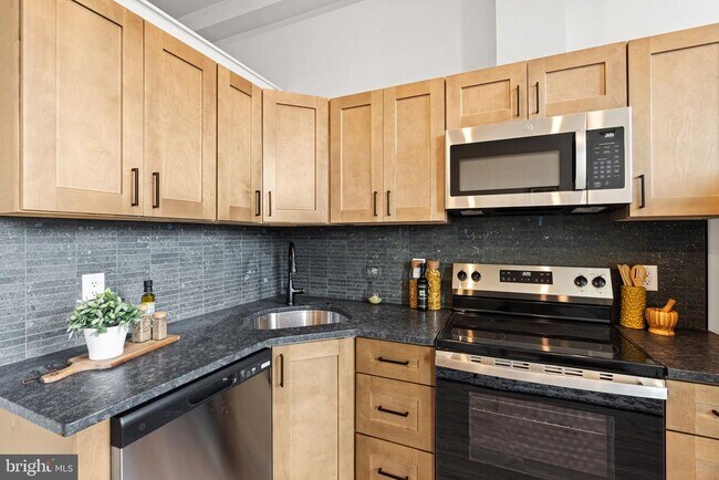Photo - 201 Leverington Ave Unit 107