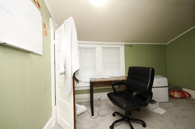 Photo - Great corner house in Chapel Hill!