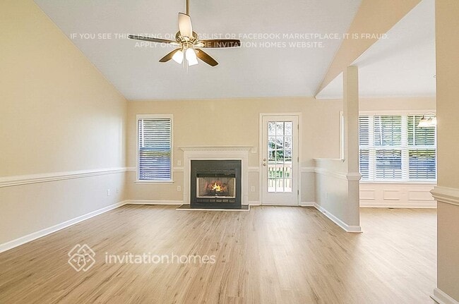 Photo - 119 Woodsorrell Ct