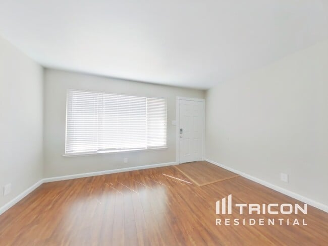 Photo - 4332 Delta Fair Blvd