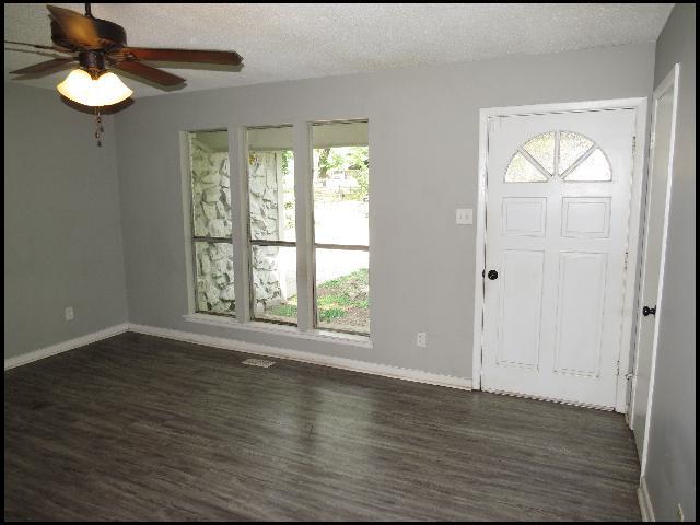 Photo - 1020 Towering Oaks Dr