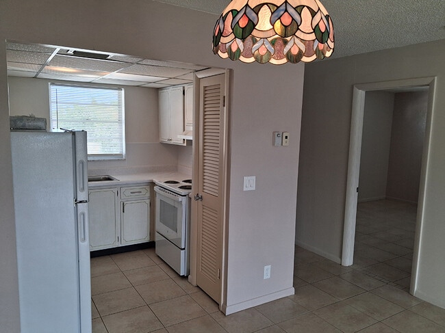 Photo - 410 W Palm St Unit 4 palms