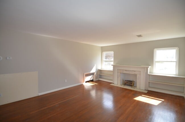 Photo - 2620 Losantiville Ave