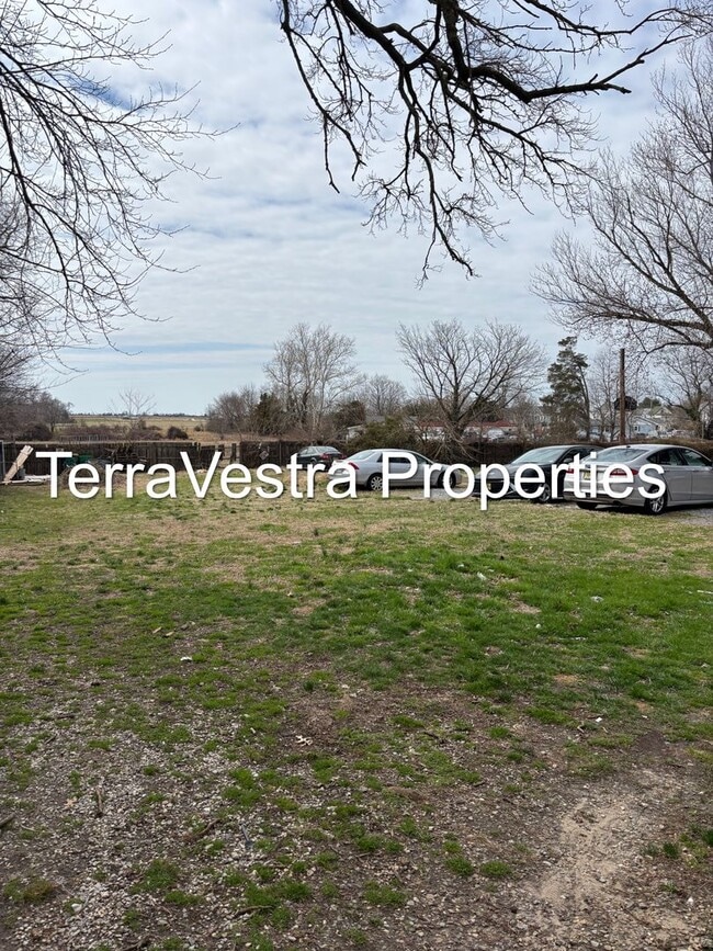 Photo - 366 Main St Unit Apartment C