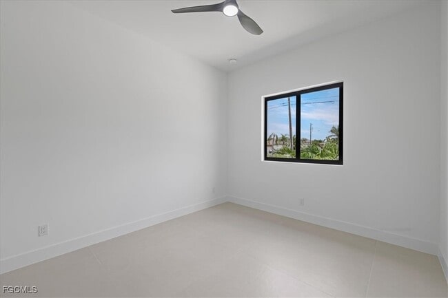 Photo - 4333 SW 16th Pl