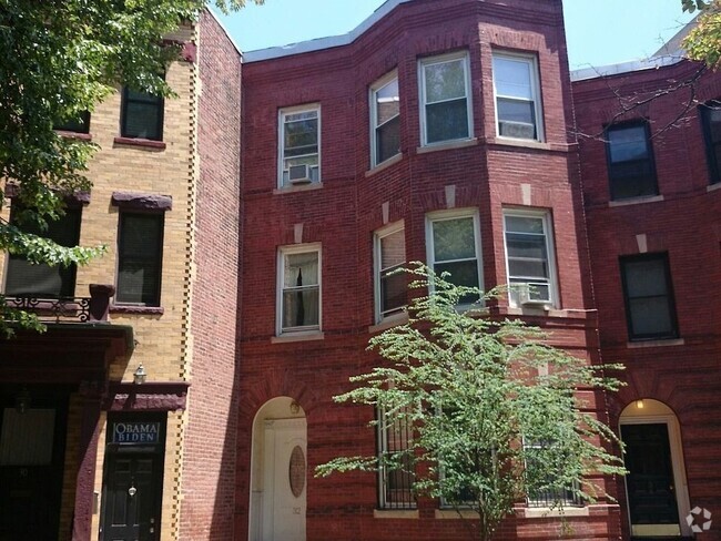 Building Photo - 32 Edgerly Rd Unit B Rental