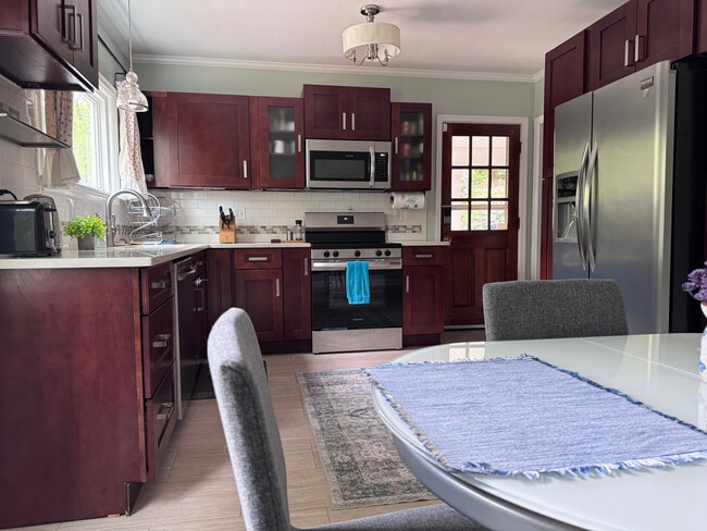 Photo - 3277 N Whitney Ave Unit FURNISHED Upper House