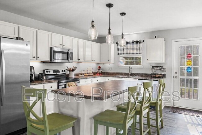 Photo - 367 Crane Way