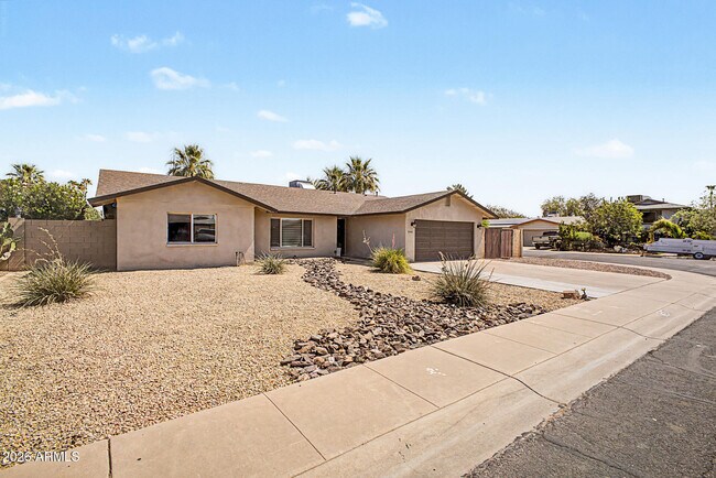 Photo - 1340 E Donner Dr