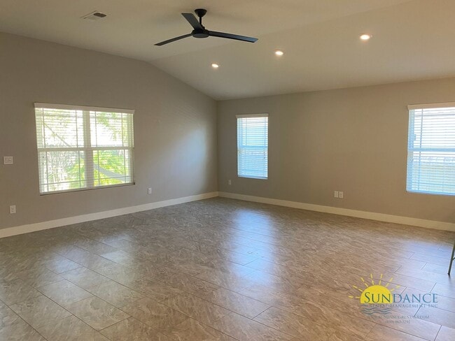 Photo - Stunning 3 Bedroom Home in Navarre