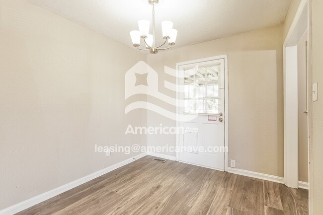 Photo - 201 Briarcliff St