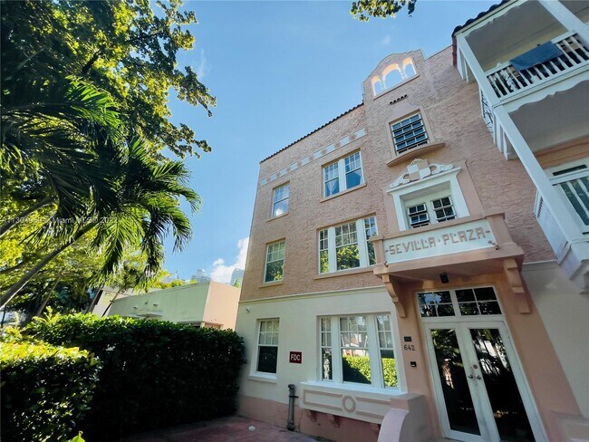 Photo - 642 Michigan Ave Unit 21