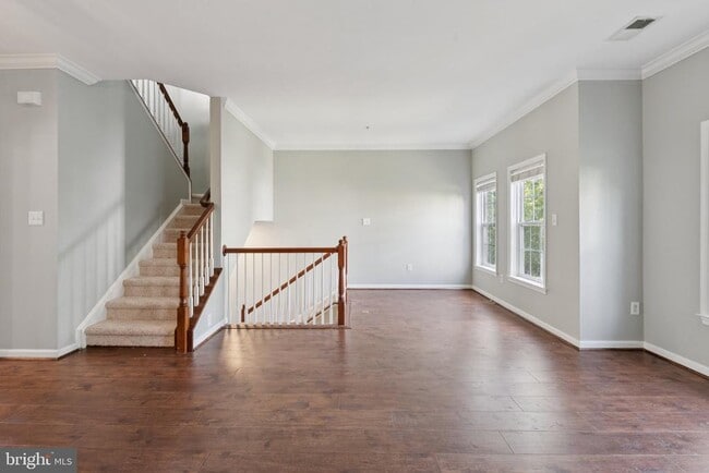 Photo - 7072 Little Thames Drive