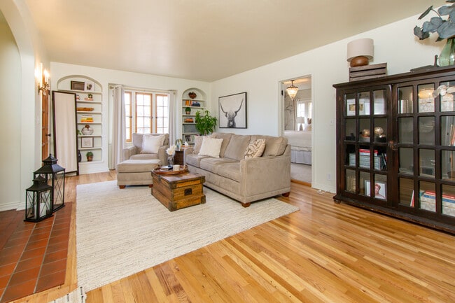 Photo - 901 St Cloud St