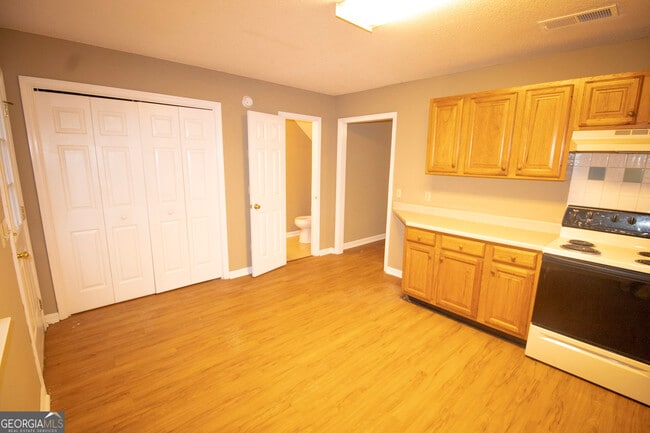 Photo - 1610 Drayton Ln
