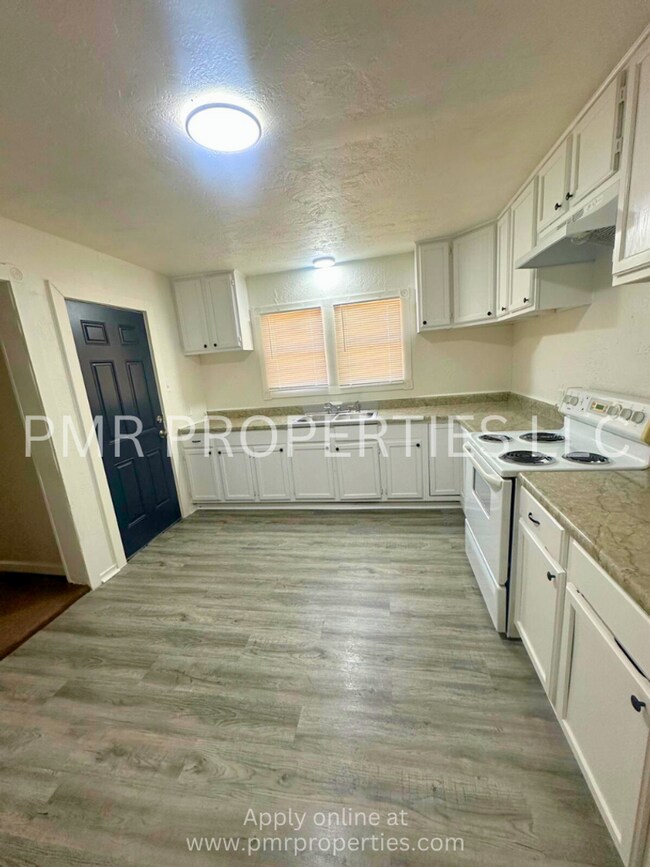 Photo - 3 Bedrooms / 1 Bathroom House