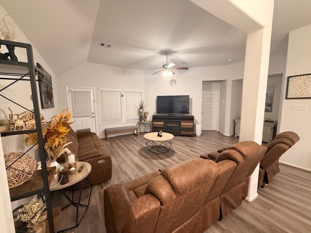 Photo - 10318 Greenhorn Ln