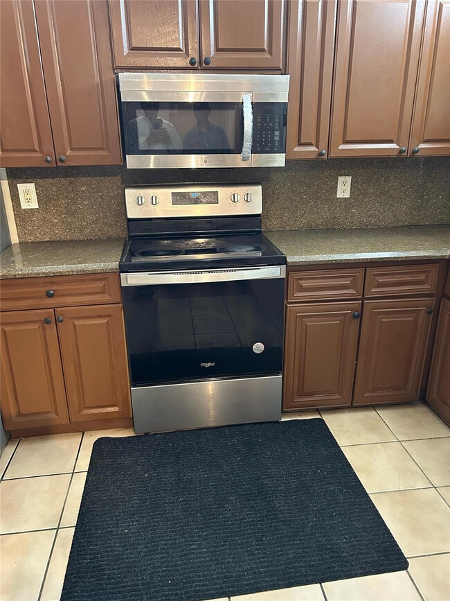 Photo - 10843 Royal Palm Blvd