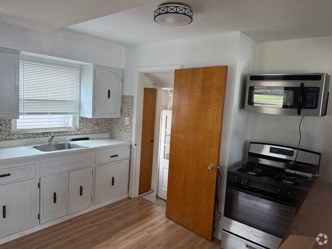 Building Photo - 8414 Renwood Dr Rental