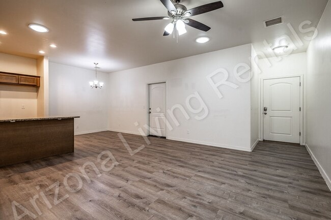 Photo - PEAR3527 Unit B